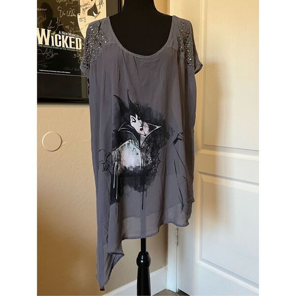 Disney Maleficent gray blouse - Picture 1 of 5